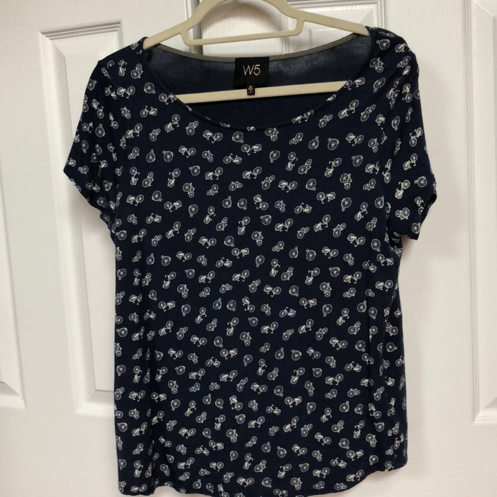 Short sleeve too/ barely worn